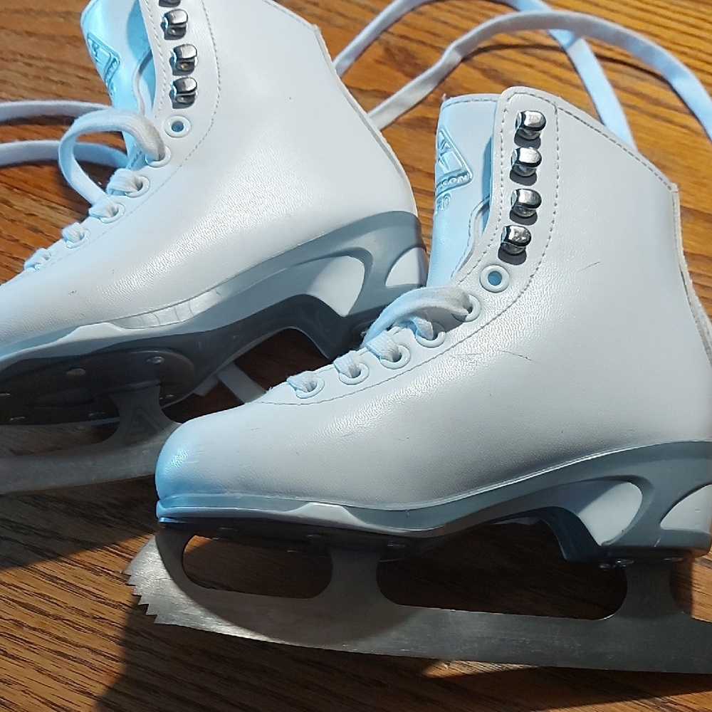 JACKSON Figure Skate J12
